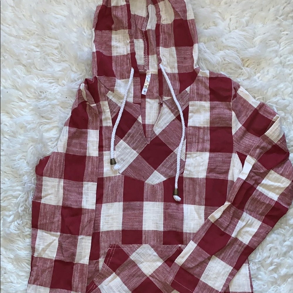 Red and White Plaid Pullover Long Sleeve